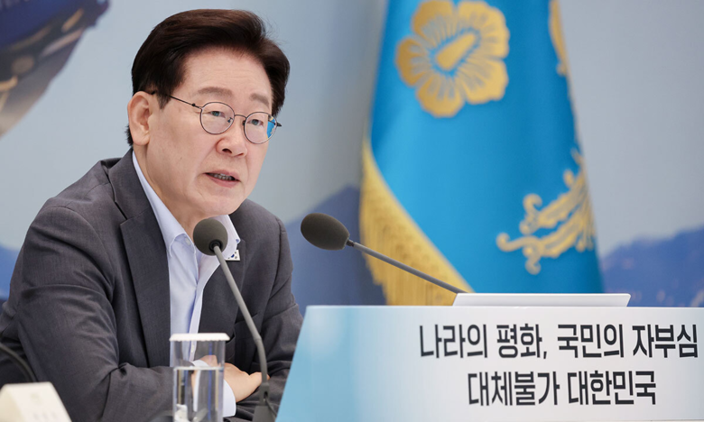 李대통령 “육사에서 3번 쿠데타”…軍...